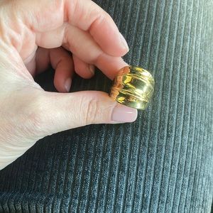 Ellie Vail Gold Ring Size 7